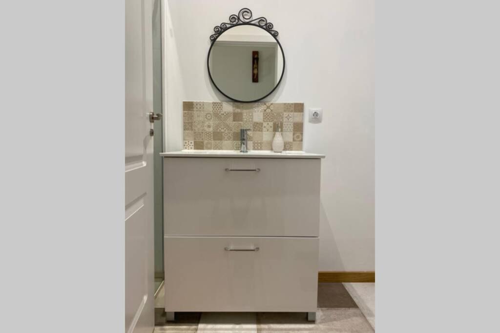 Charming Apartment In בסריל דה לה סיירה מראה חיצוני תמונה